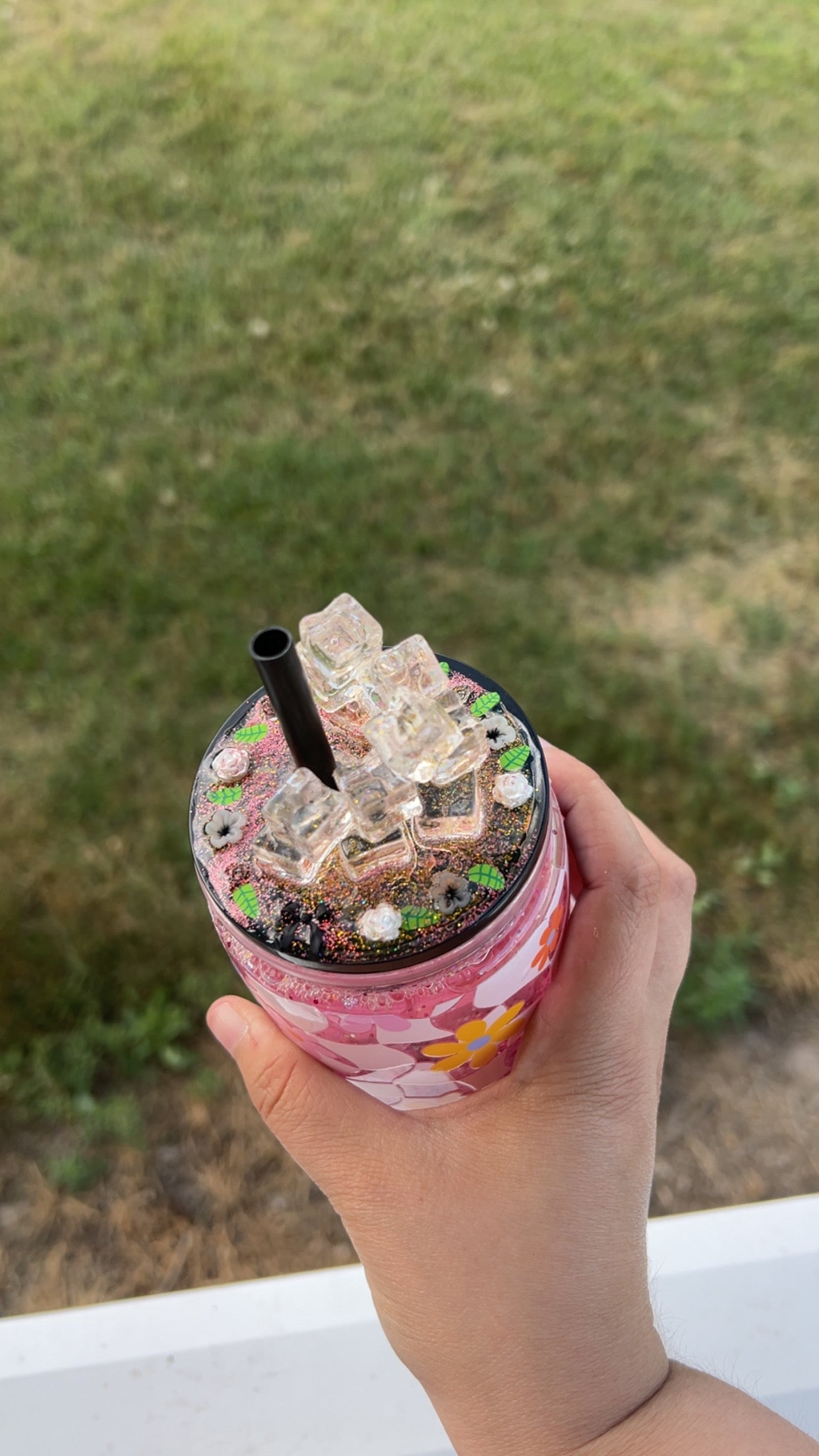 16oz Checkered Floral With Decorated Lid